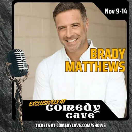Performing en The Comedy Cave