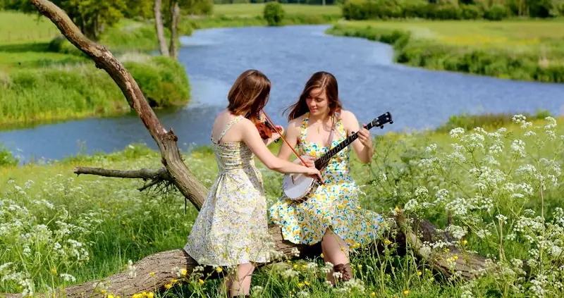 The Carrivick Sisters at Spring Bank Arts Centre