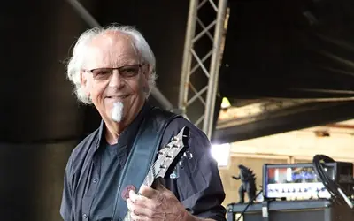 Jethro Tull’s Martin Barre Electric Band – Plugged in and Ready Tour à Acapela Studio