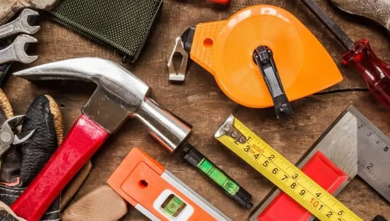 Lend & Mend: Repair Cafe en Tŷ Pawb