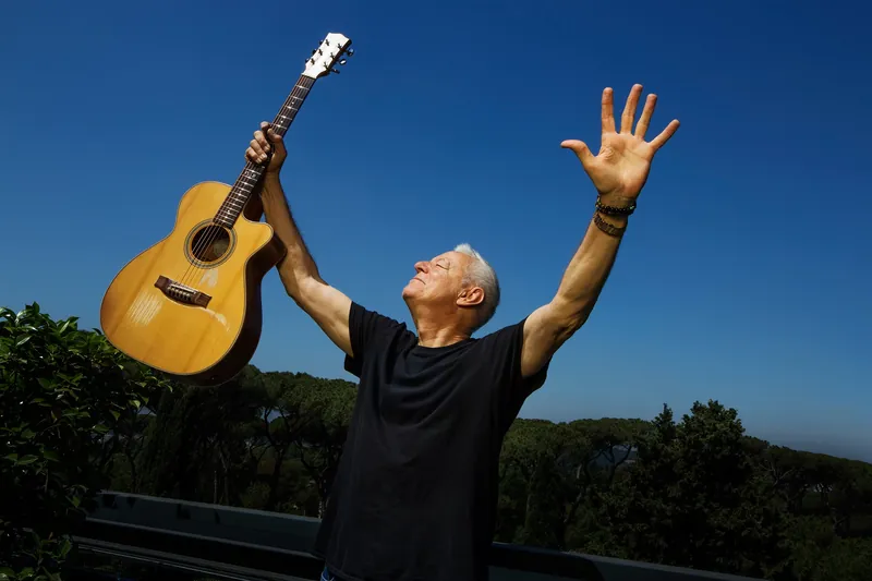 Tommy Emmanuel at Tennessee Theatre