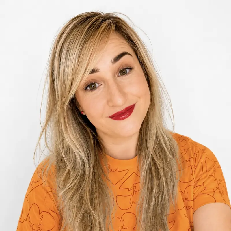 Fiona OMahony at Hot Water Comedy Club