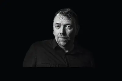 MARK DIGNAM