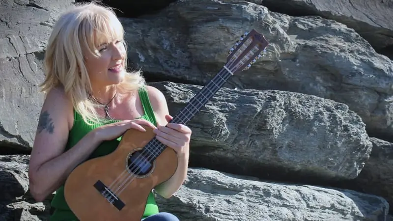 Colleen Power en The Battery Cafe