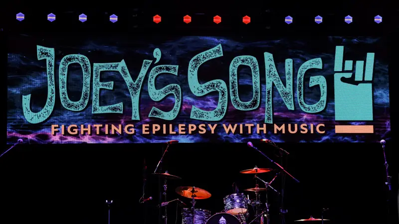 Joey's Song à The Sylvee