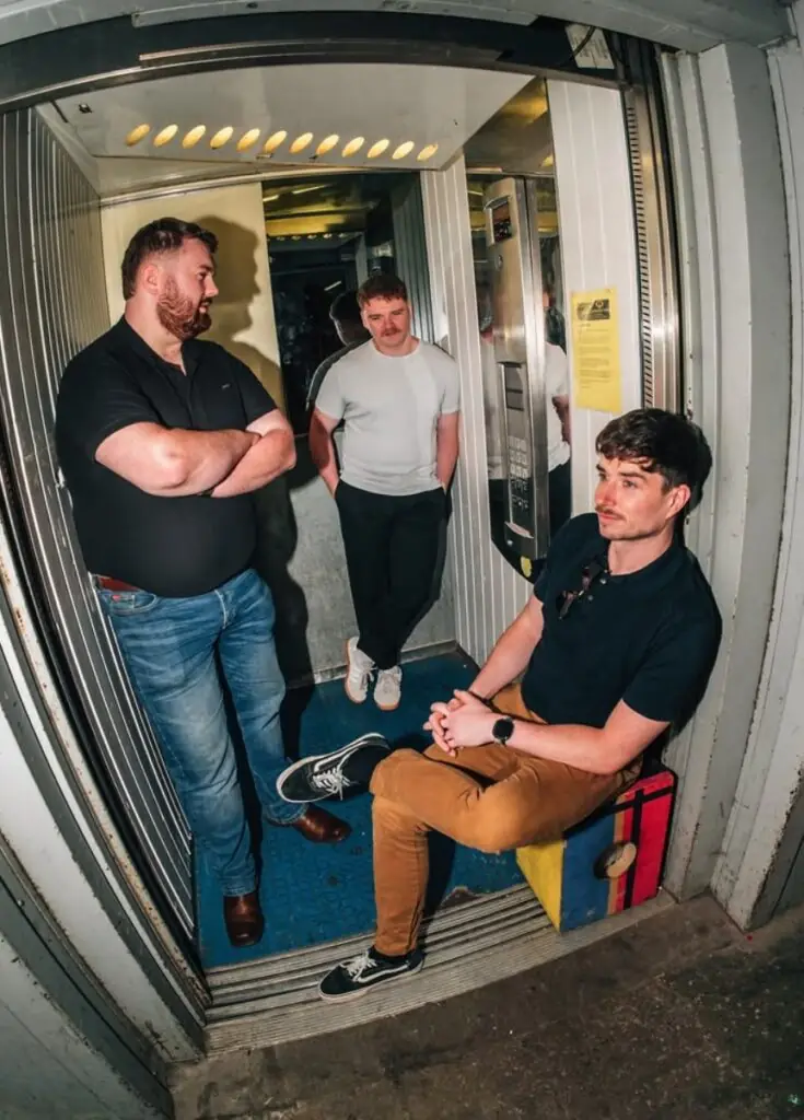 Live at Lavery’s – Plenty In The Tank à Lavery's