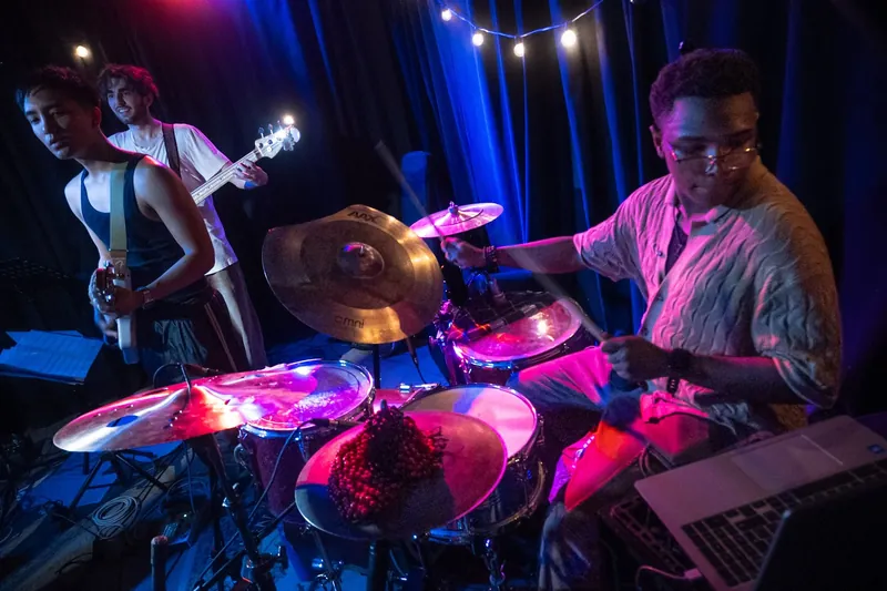 Jonathan Scott: Backbeat Everything