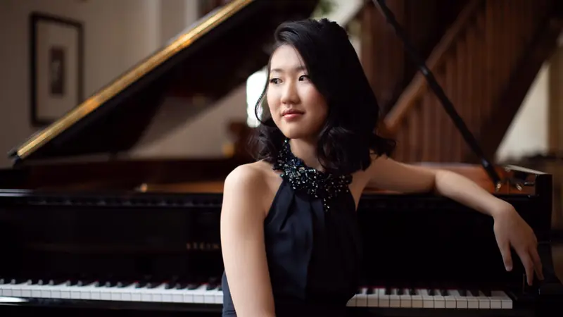 NSOI: Sophia Liu plays Shostakovich's Piano Concerto No. 2 at National Concert Hall
