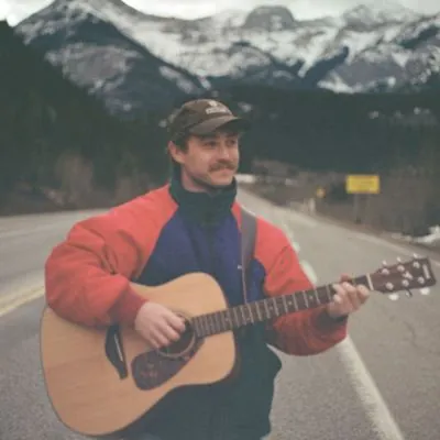 Lucas Elliott à Cafe Gravity - Inglewood