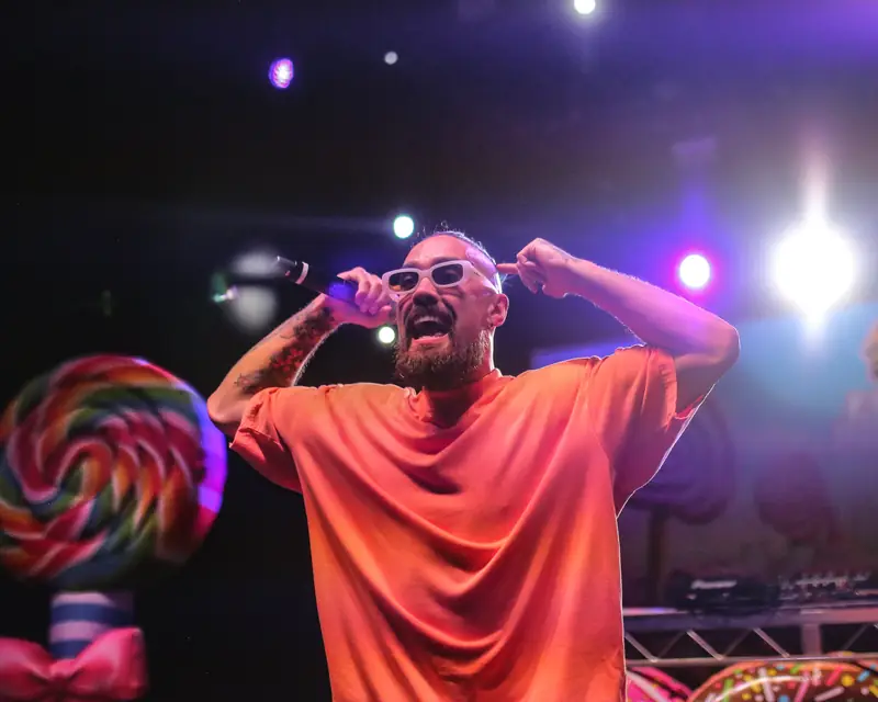 Lenny Pearce Toddler Rave à Power Plant Live!