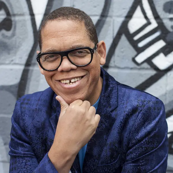 Greg Morton en The Comedy Club of Lawrence