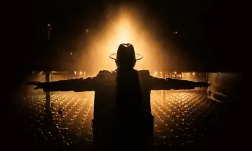 Hit The Road: Jack Lukeman à The Source Arts Centre