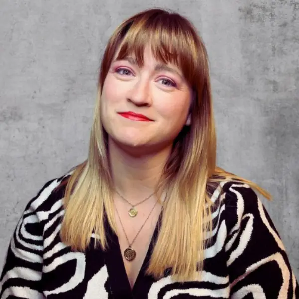 Shanda's Back In The Attic! en The Comedy Attic