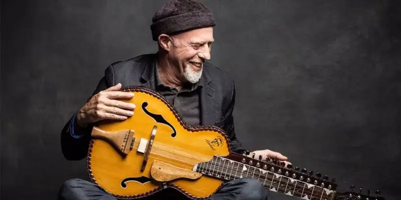 Harry Manx LIVE at The Knox-Metropolitan à Knox-Metropolitan United Church