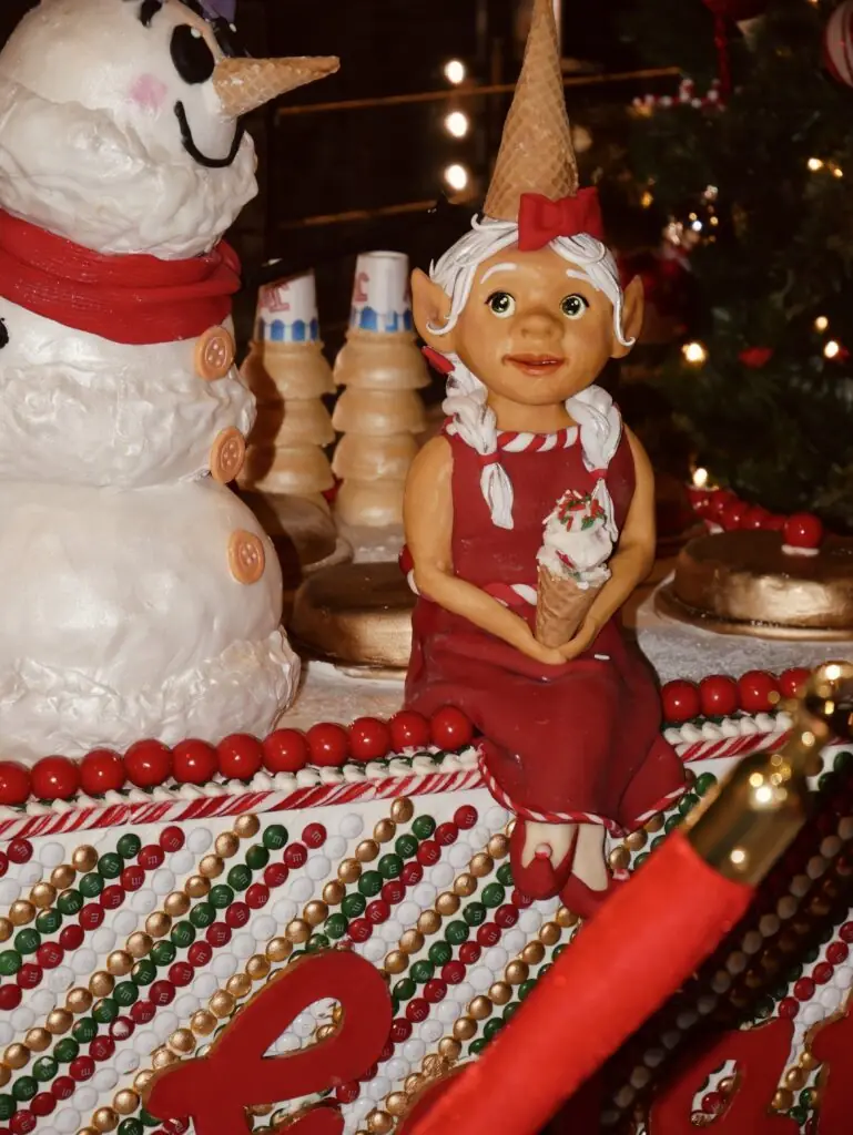 Gingerbread Display à District Live