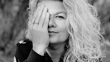 Mônica Freire