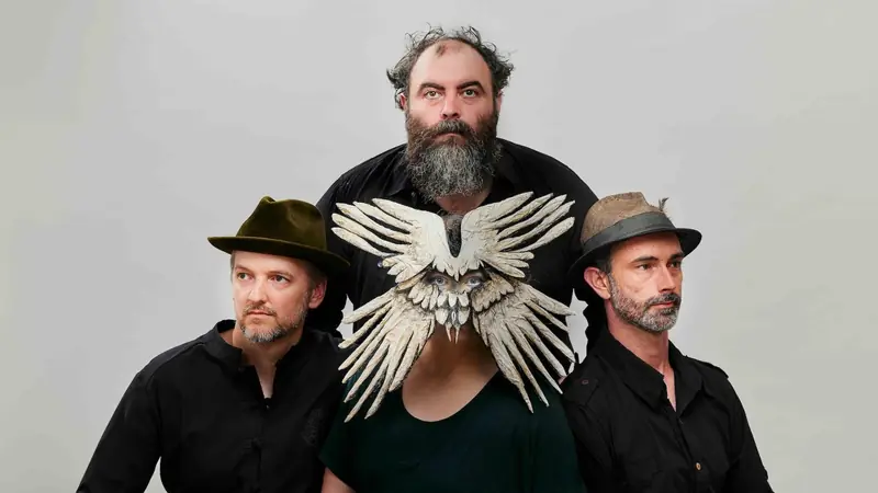 THE CROOKED FIDDLE BAND (RESCHEDULED)