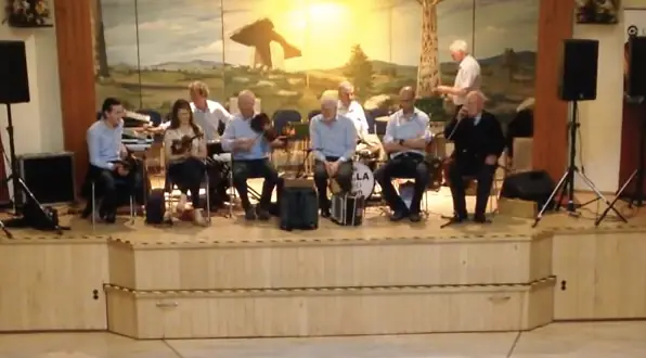 The Tulla Céilí Band at Cois na hAbhna