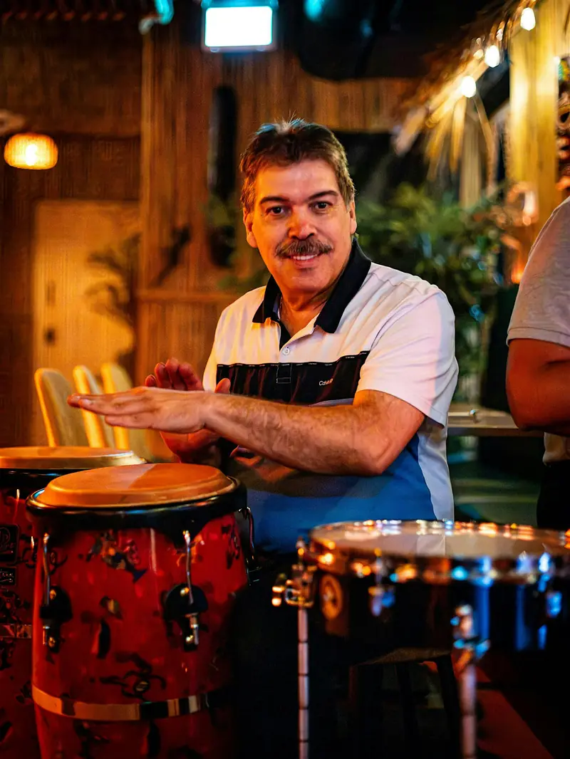 LIVE TROPICAL FIESTA - Live Cuban Band à Jungle Bird Tiki Bar & Lounge