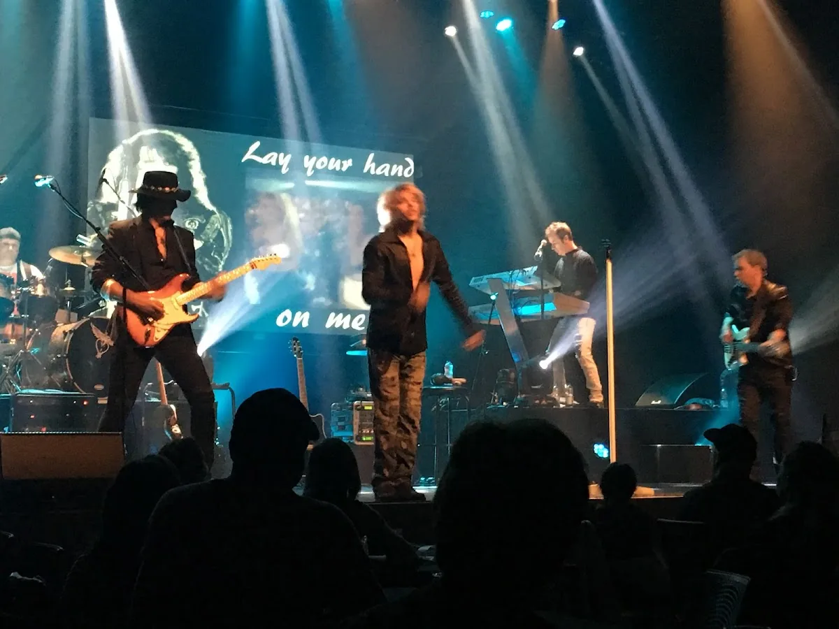 Le Club DIX30 in Brossard, QC