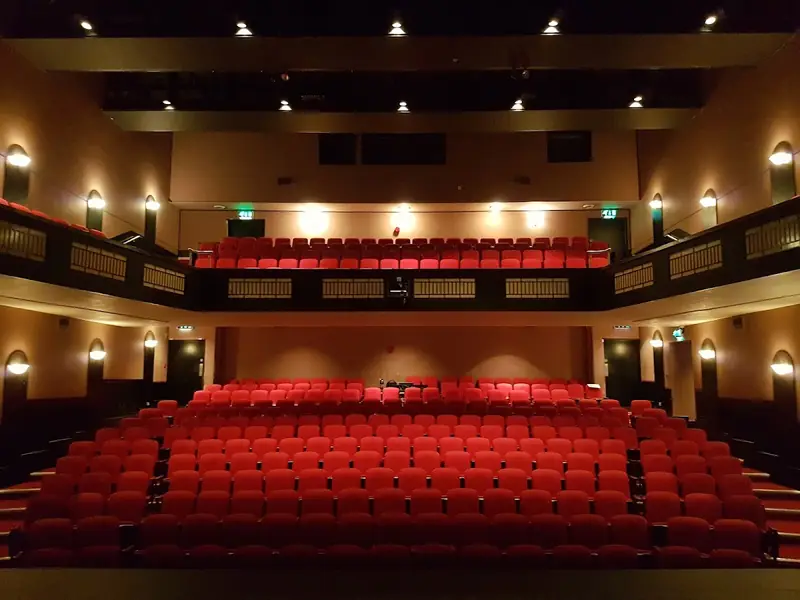 La Chimera en Town Hall Theatre