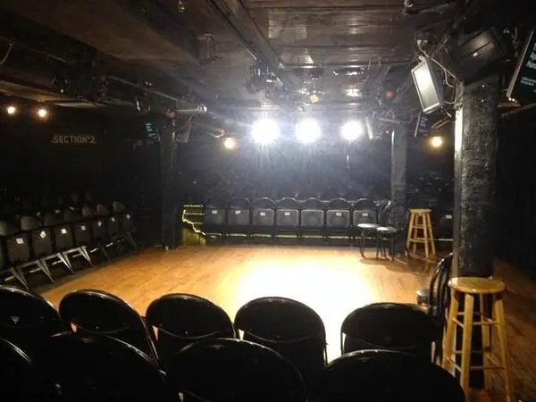 Improv Asylum's Main Stage Show en Improv Asylum