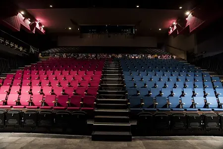 GALDER VARAS at Teatro de las Esquinas