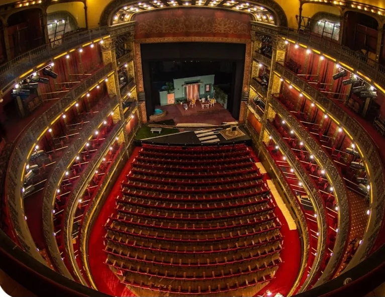 Lo mucho que te amé at Teatro Cervantes