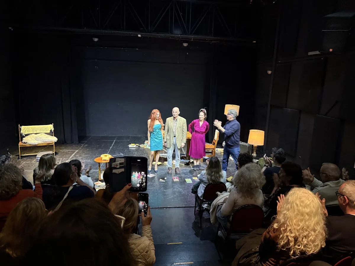 NIDO DE LAGARTO (weekly) at El Extranjero