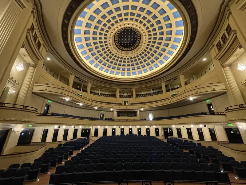 Éter Rojo: Alquimia en Teatro Municipal de Viña del Mar