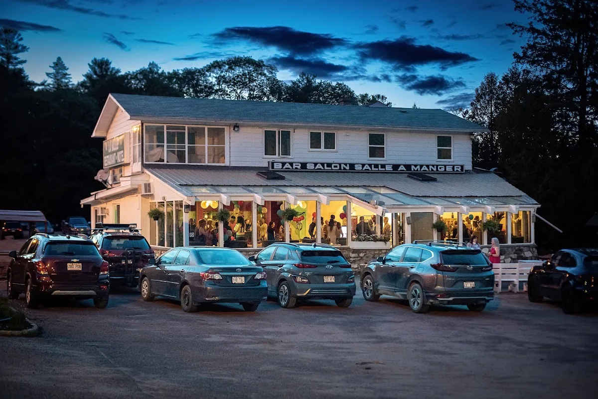 Motel Chelsea in Ottawa, ON