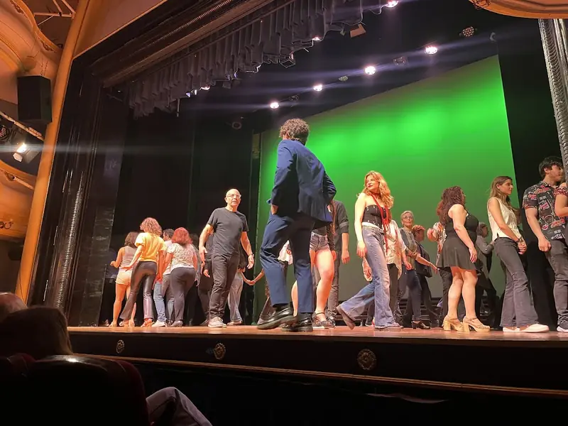 Tres Peons: XX Obert Vila de Gràcia på Teatro del Centro Moral e Instructivo de Gracia