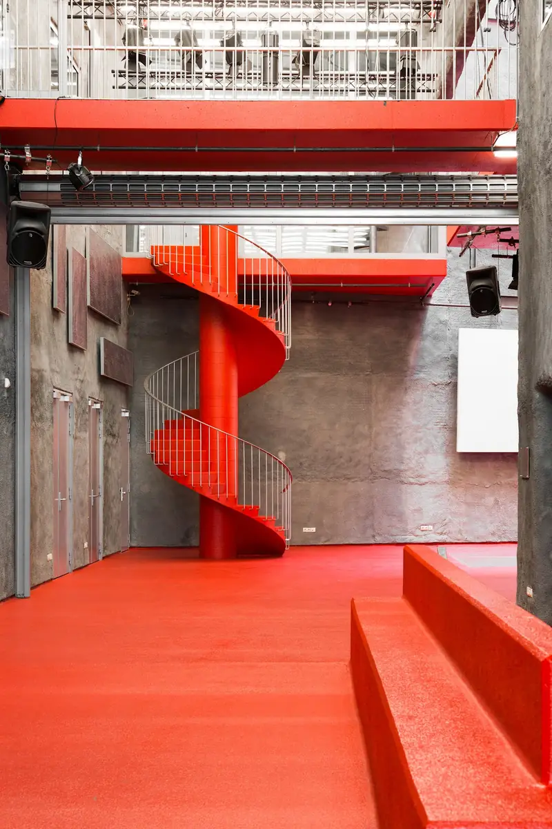 Nathaniel Moore en Beursschouwburg