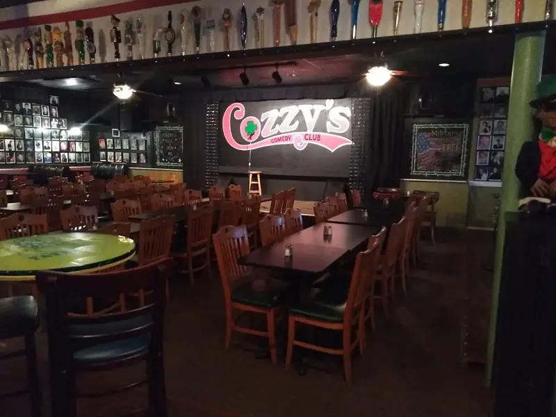 Closed for Labor Day à Cozzy's Comedy Club & Tavern