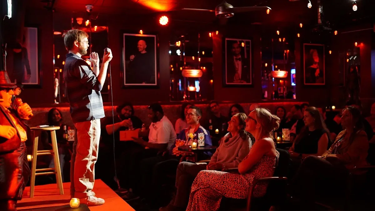 Red Room Comedy Club in Chicago, IL