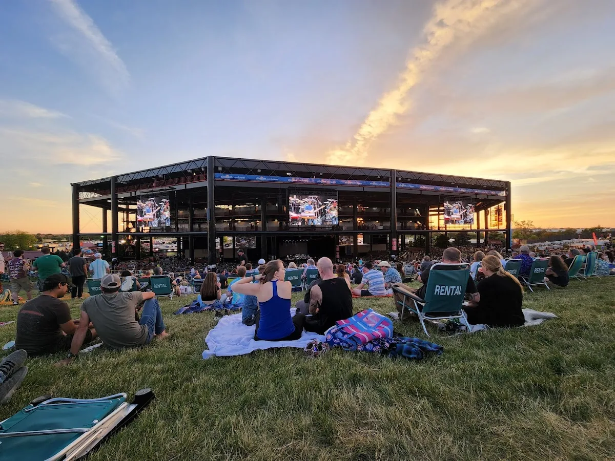 Credit Union 1 Amphitheatre in Tinley Park, IL