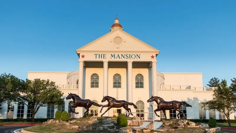 Gene Watson at The Mansion Theatre