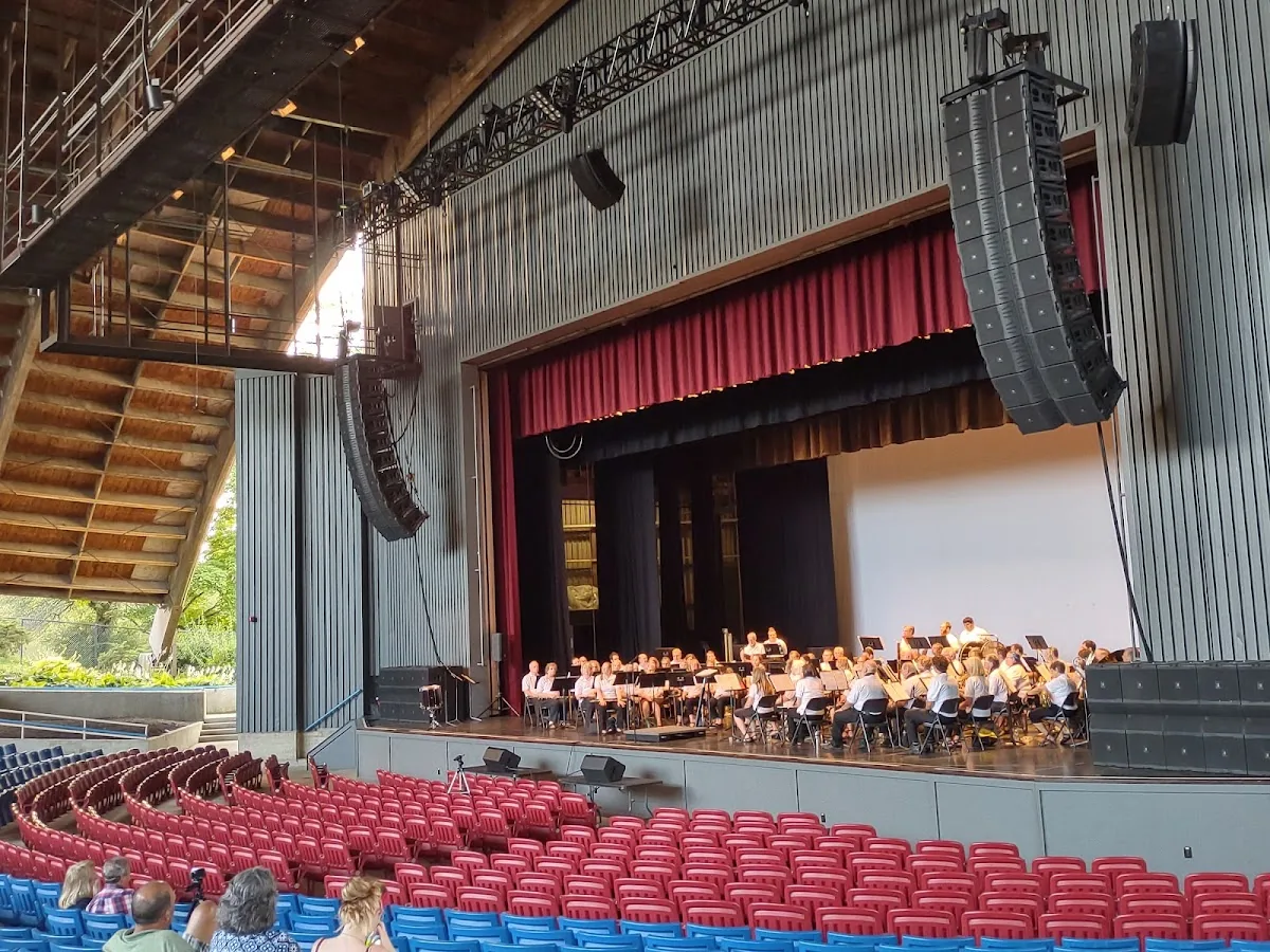 FOELLINGER THEATRE in Fort Wayne, IN