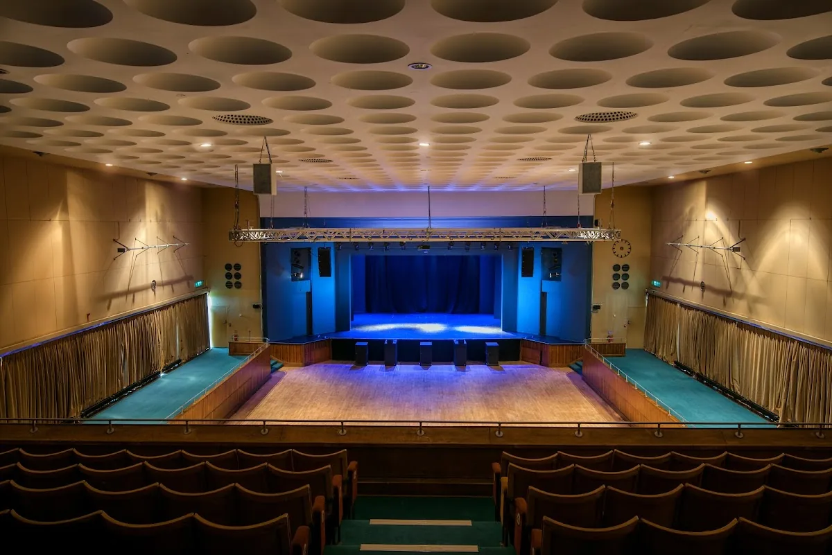 De La Warr Pavilion in Bexhill-on-Sea, SEE