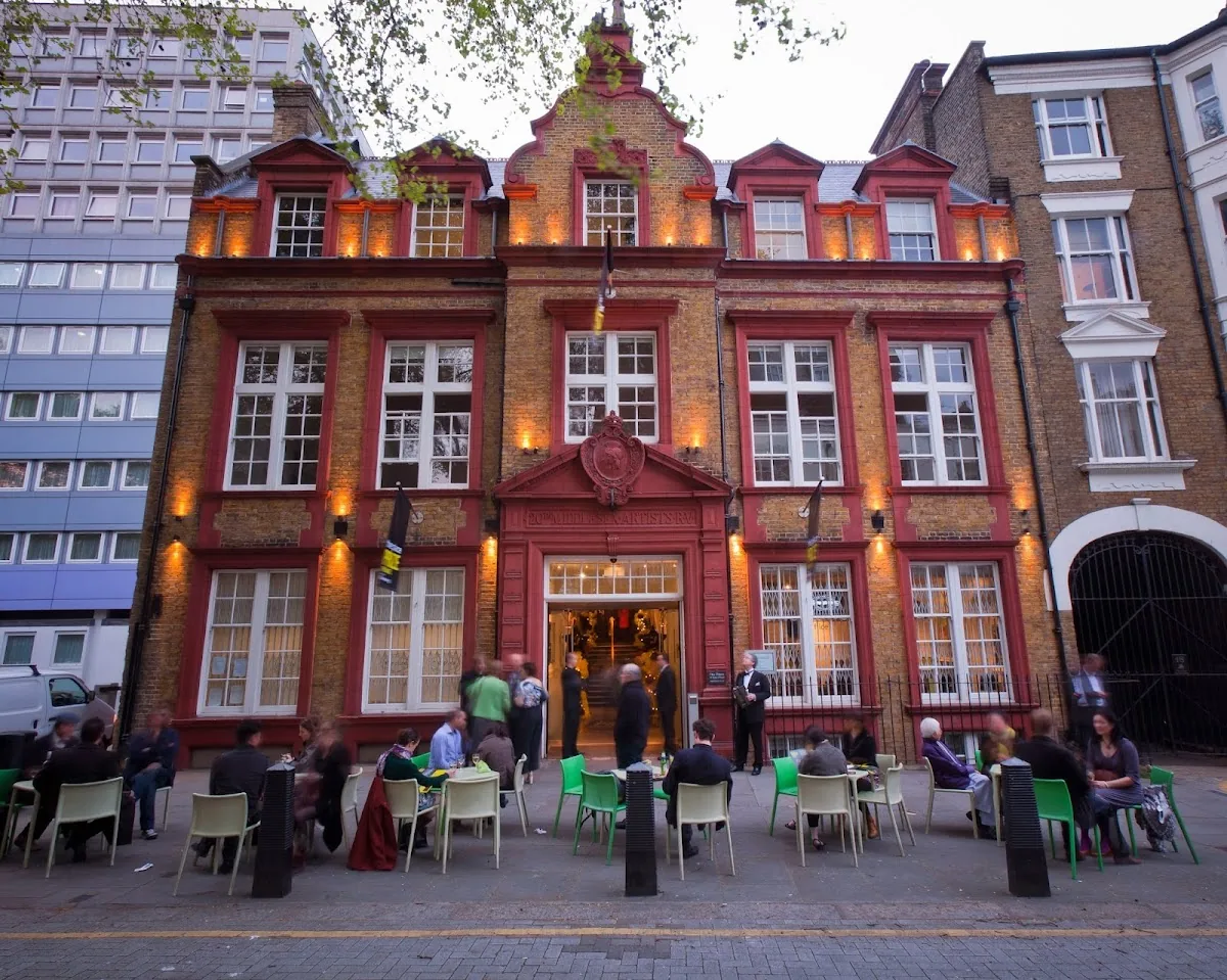 The Place in London, LON