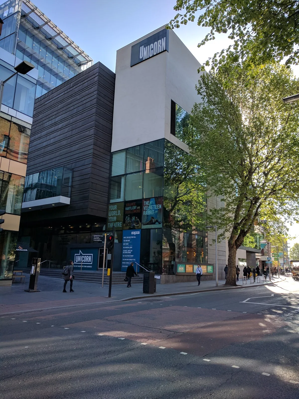 Unicorn Theatre in London, LON