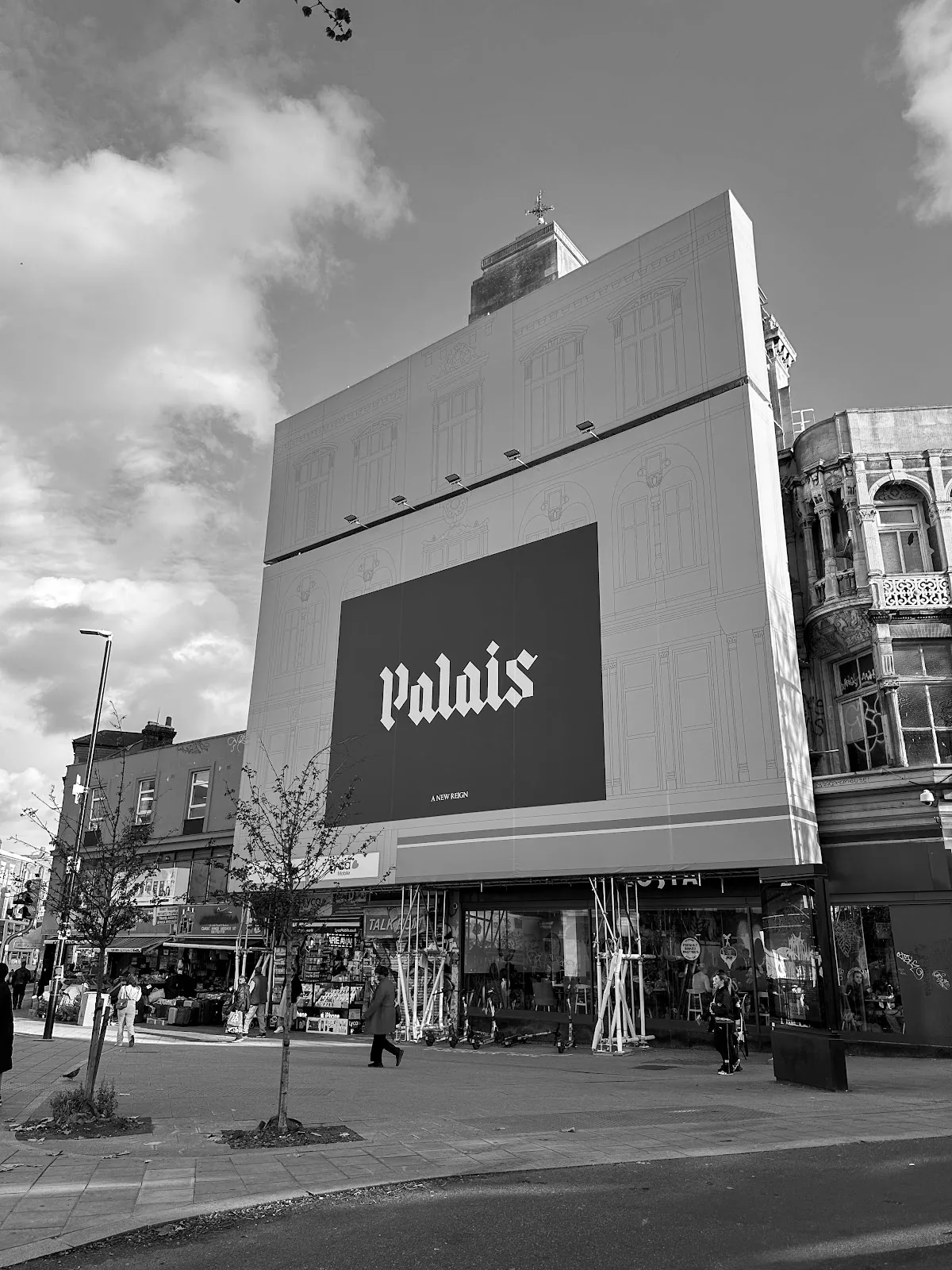 Palais in London, EOE