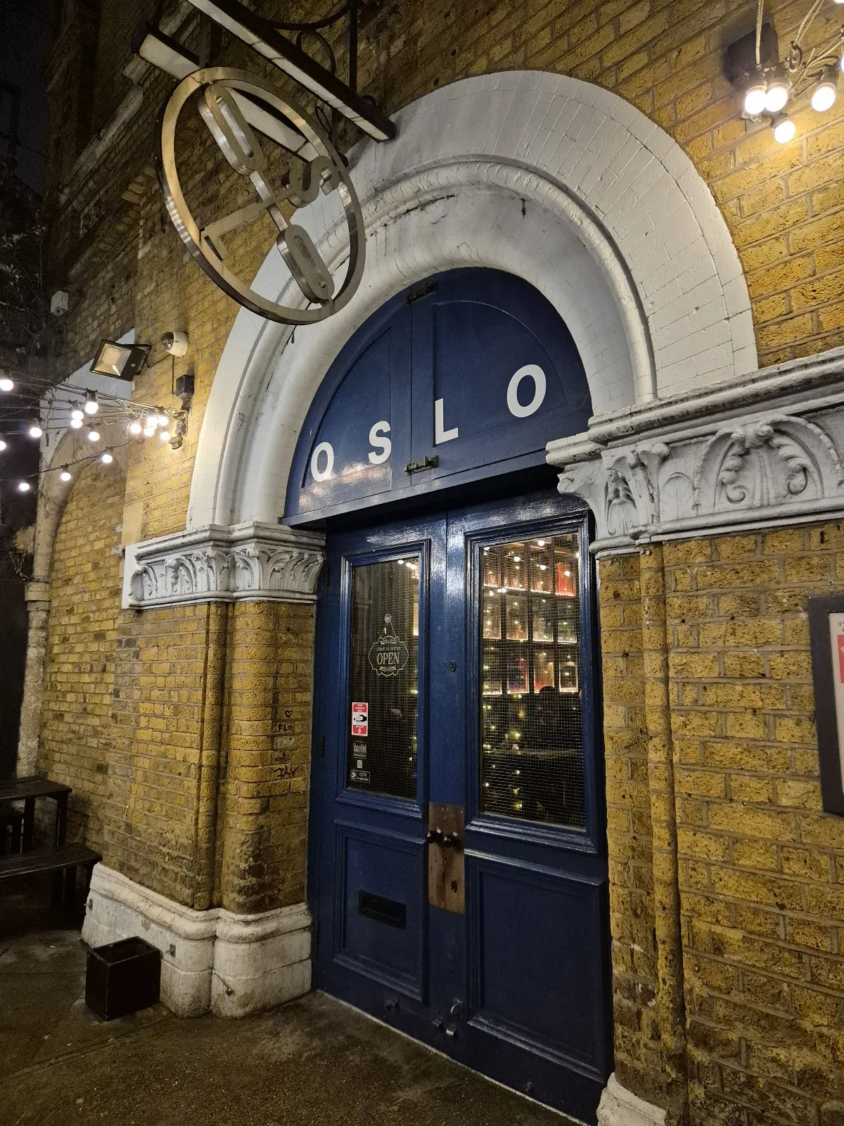 Oslo Hackney in London, LON