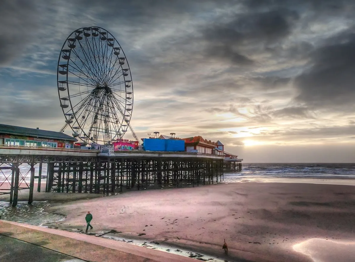 Central Pier Show Bar, Blackpool in Blackpool, NWE