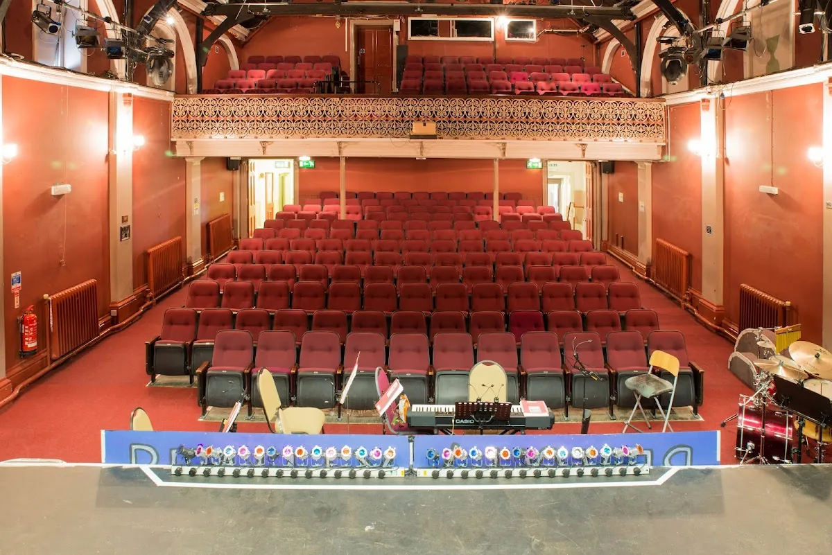 The Athenaeum Centre in Warminster, SWE