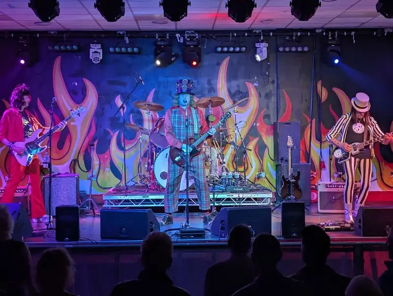 THIS HOUSE WE BUILT at Yardbirds Rockclub