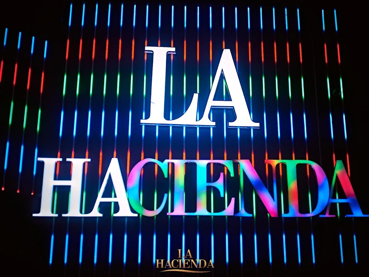 LA Hacienda in London, EOE