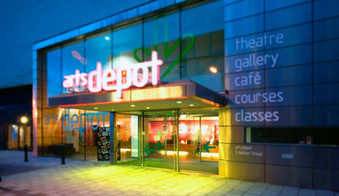 Arts Depot in London, LON